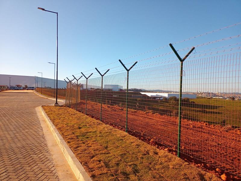 Cercamento de perímetro para galpão logístico